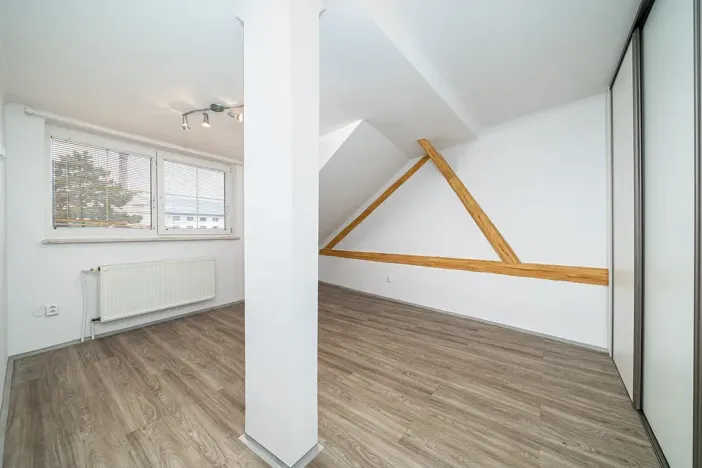 Prodej bytu 3+1, Olomouc, Chválkovická, 92 m2