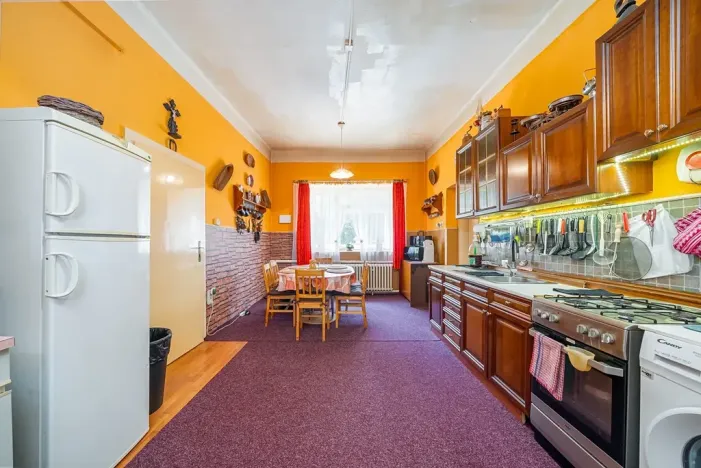 Prodej obchodního prostoru, Kroměříž, 366 m2