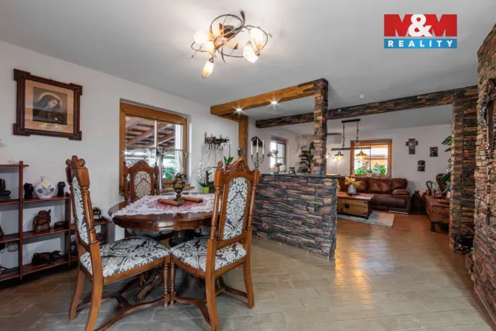 Prodej rodinného domu, Karlovy Vary - Stará Role, Nové domky, 152 m2