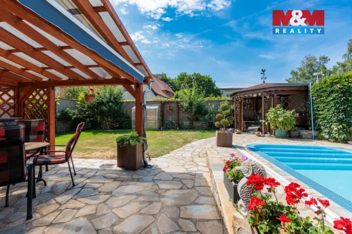 Prodej rodinného domu, Karlovy Vary - Stará Role, Nové domky, 152 m2