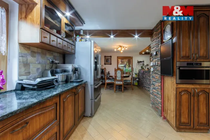 Prodej rodinného domu, Karlovy Vary - Stará Role, Nové domky, 152 m2