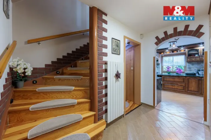 Prodej rodinného domu, Karlovy Vary - Stará Role, Nové domky, 152 m2