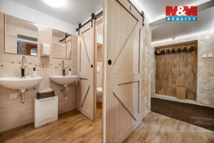 Prodej restaurace, Liberk - Rampuše, 1500 m2