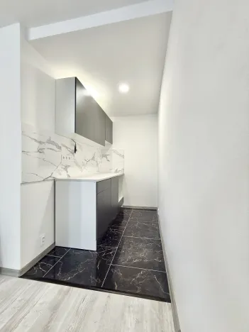 Prodej bytu 2+kk, Ústí nad Labem - Krásné Březno, Dvojdomí, 47 m2