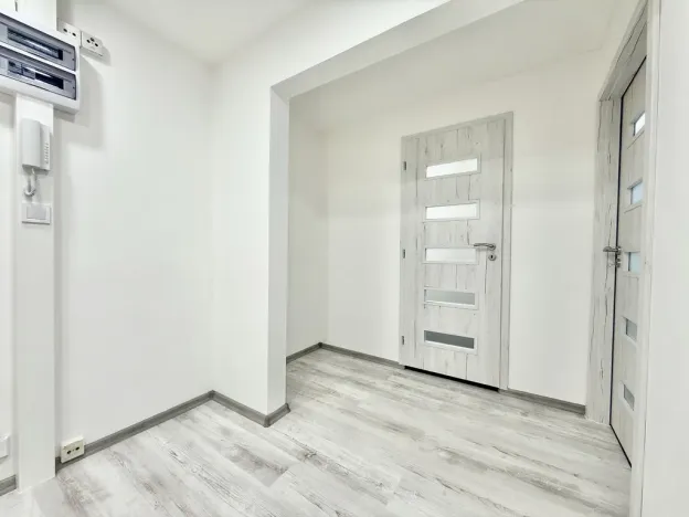 Prodej bytu 2+kk, Ústí nad Labem - Krásné Březno, Dvojdomí, 47 m2