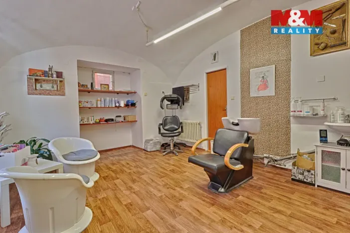 Pronájem obchodního prostoru, Čáslav - Čáslav-Staré Město, Váchova, 27 m2