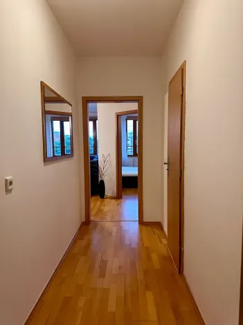 Pronájem bytu 2+kk, Praha - Vršovice, Petrohradská, 58 m2