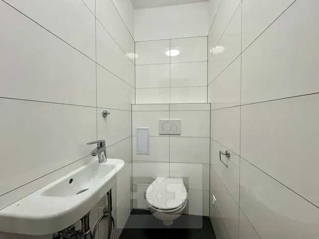 Pronájem bytu 2+kk, Znojmo, Tovární, 50 m2