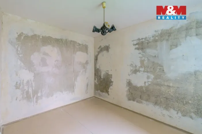 Prodej bytu 3+1, Orlová - Lutyně, Karla Dvořáčka, 67 m2