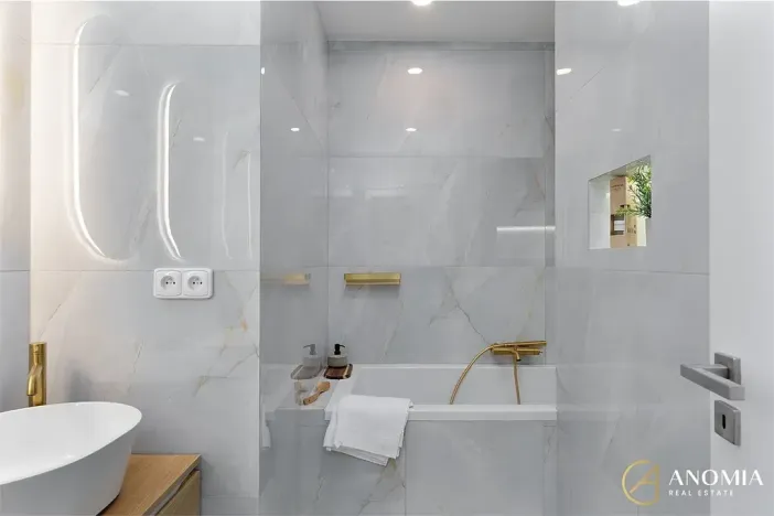 Prodej bytu 4+kk, Praha - Kobylisy, Třebenická, 73 m2