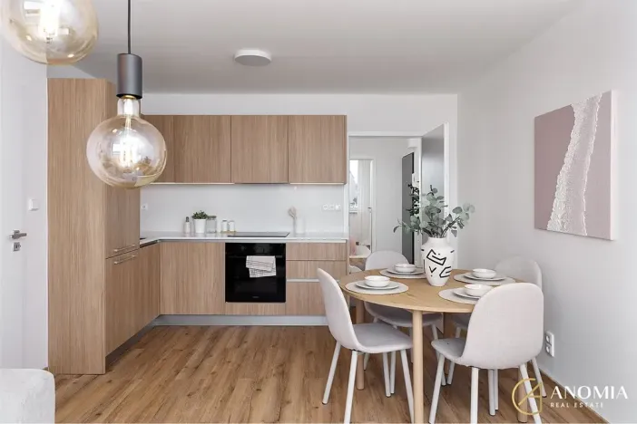 Prodej bytu 4+kk, Praha - Kobylisy, Třebenická, 73 m2