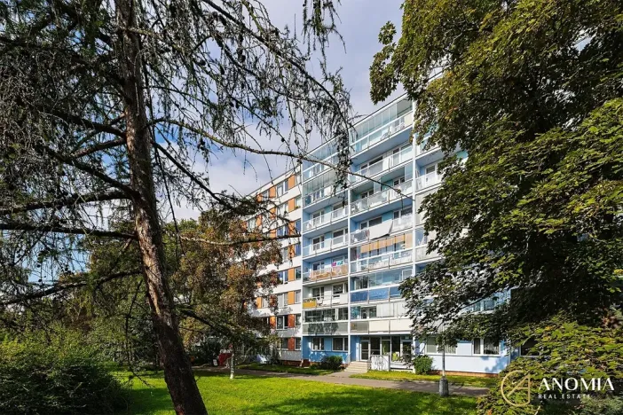 Prodej bytu 4+kk, Praha - Kobylisy, Třebenická, 73 m2