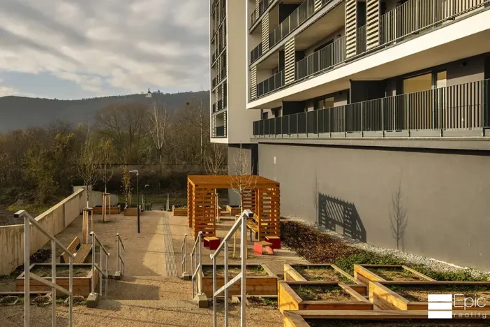 Pronájem bytu 2+kk, Praha - Modřany, Mezi vodami, 58 m2