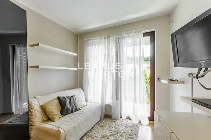 Pronájem bytu 1+kk, Praha - Smíchov, Jeřabinová, 33 m2