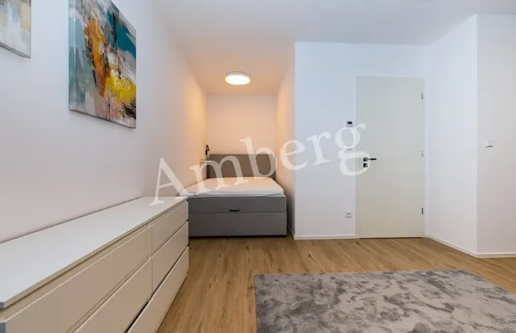 Pronájem bytu 1+kk, Praha - Karlín, Křižíkova, 32 m2