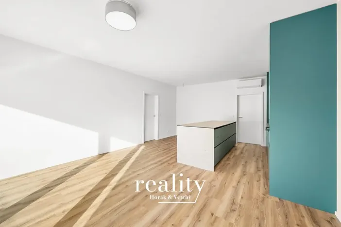 Prodej bytu 3+kk, Znojmo, Jarošova, 76 m2