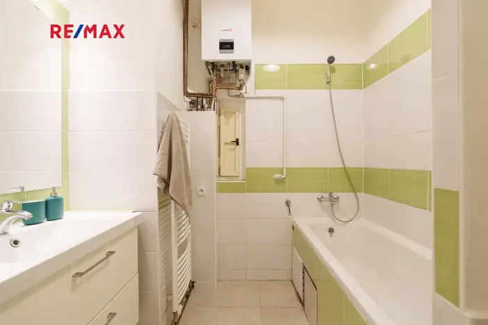 Prodej bytu 3+kk, Praha - Holešovice, Schnirchova, 87 m2