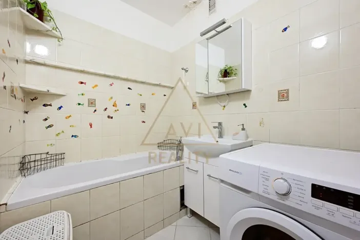 Prodej bytu 3+1, Praha - Prosek, Vysočanská, 74 m2