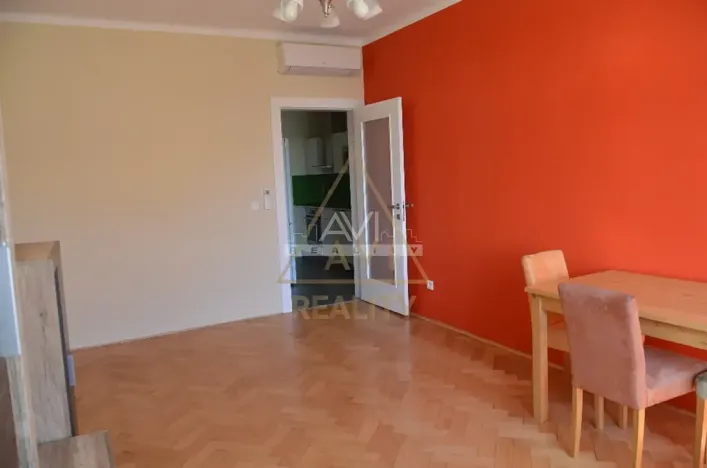 Pronájem bytu 2+1, Praha - Vinohrady, Chrudimská, 46 m2