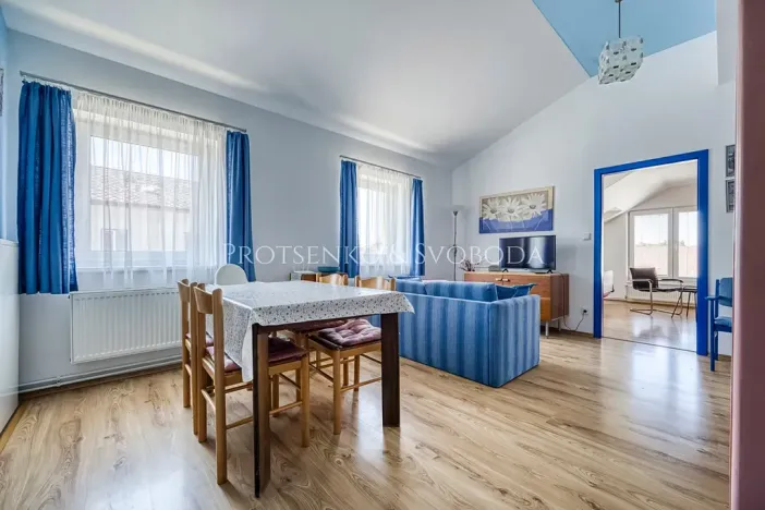 Prodej ubytování, Batelov, Třešťská, 490 m2