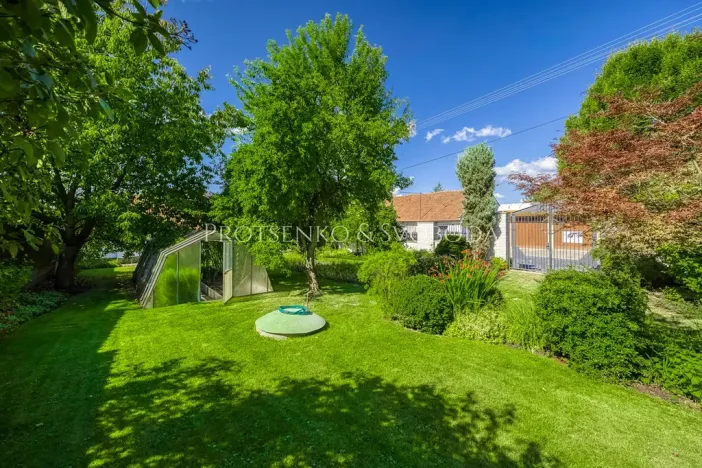 Prodej vily, Křižanov, Benešovo náměstí, 530 m2