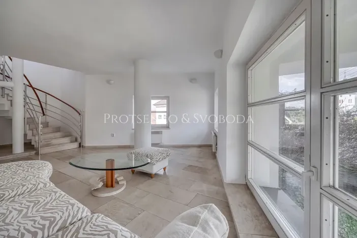 Prodej vícegeneračního domu, Křižanov, Benešovo náměstí, 530 m2