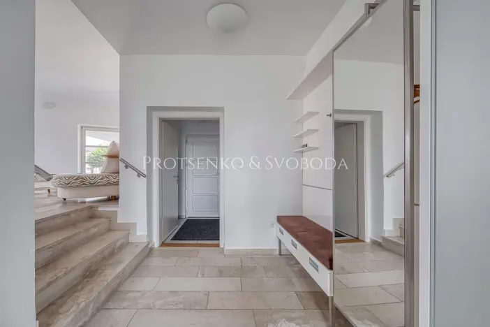 Prodej ubytování, Křižanov, Benešovo náměstí, 530 m2