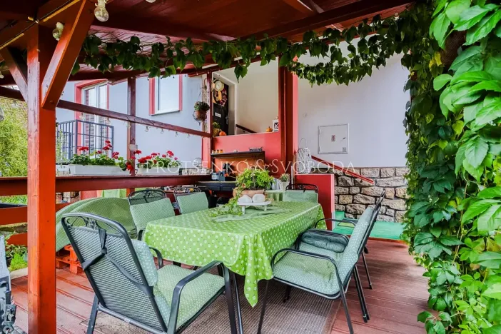 Prodej rodinného domu, Suchdol nad Lužnicí, Pražská, 180 m2