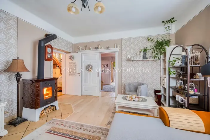 Prodej obchodního prostoru, Suchdol nad Lužnicí, Pražská, 180 m2