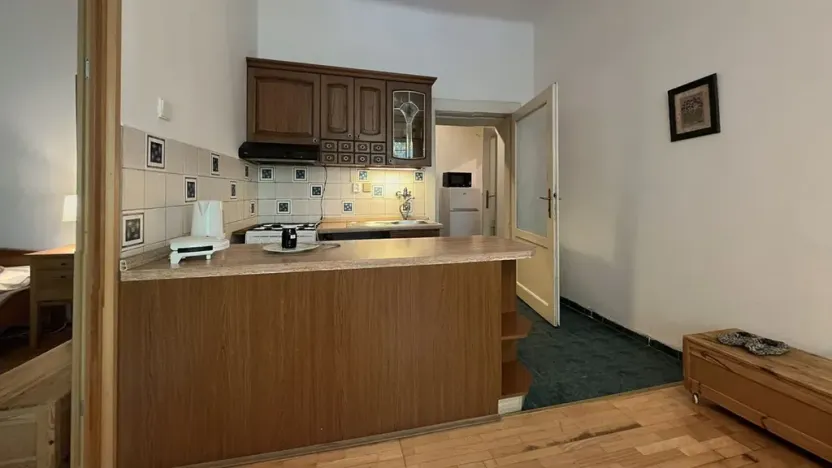 Pronájem bytu 2+kk, Praha - Holešovice, Komunardů, 50 m2