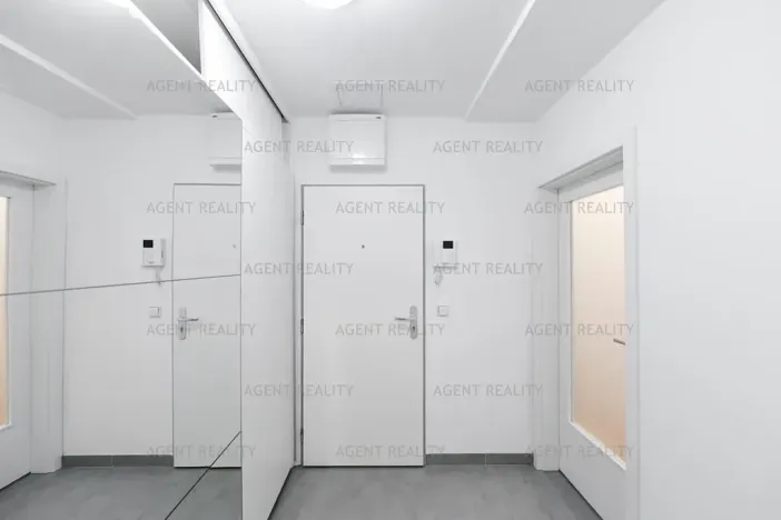 Pronájem bytu 2+kk, Praha - Holešovice, V závětří, 44 m2