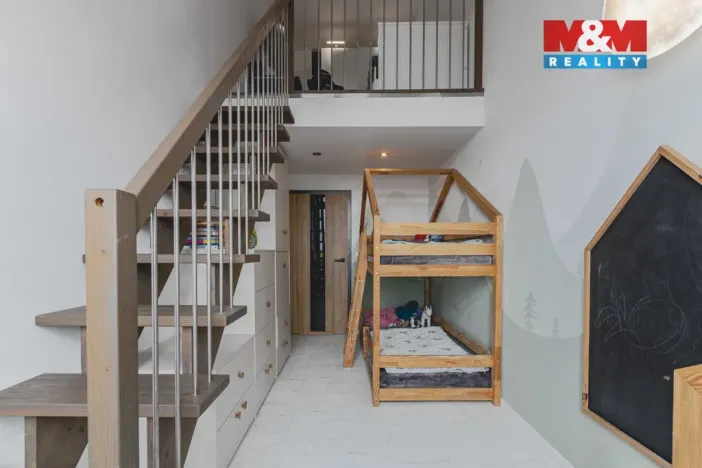 Prodej bytu 4+kk, Klatovy - Klatovy III, Husovo náměstí, 78 m2