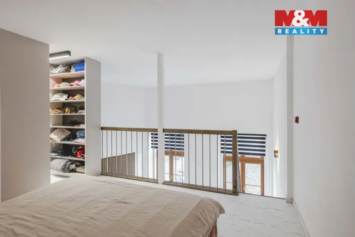 Prodej bytu 4+kk, Klatovy - Klatovy III, Husovo náměstí, 78 m2