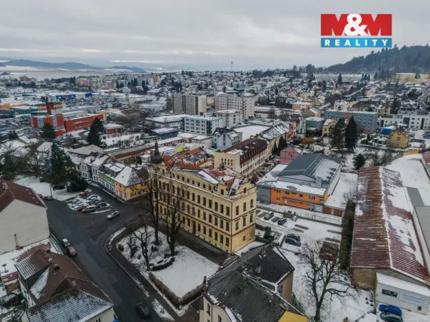 Prodej bytu 4+kk, Klatovy - Klatovy III, Husovo náměstí, 78 m2