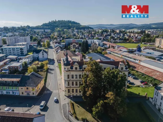 Prodej bytu 4+kk, Klatovy - Klatovy III, Husovo náměstí, 78 m2