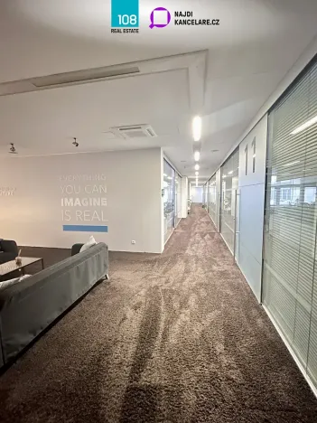 Pronájem kanceláře, Praha - Nové Město, Spálená, 1951 m2