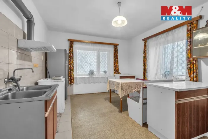 Prodej rodinného domu, Ždírec nad Doubravou, Družstevní, 160 m2