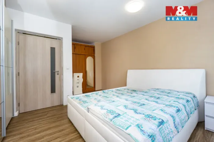 Prodej rodinného domu, Rohovládova Bělá, 287 m2