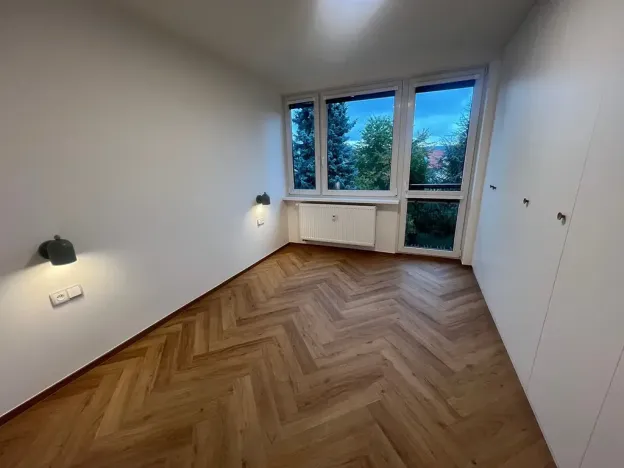 Pronájem bytu 2+kk, Praha - Radotín, V Parníku, 63 m2