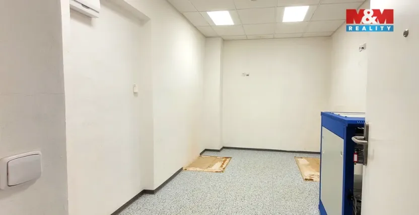 Pronájem obchodního prostoru, Tanvald, Krkonošská, 180 m2