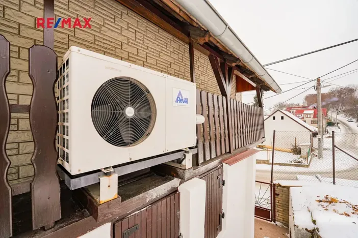 Prodej rodinného domu, Sedlčany, 93 m2