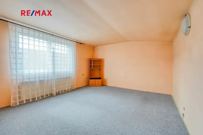 Prodej rodinného domu, Vrčeň, 437 m2