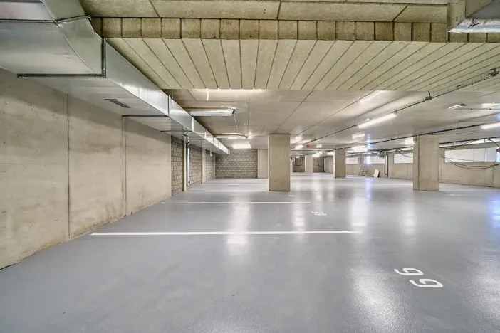 Prodej garážového stání, Znojmo, Kosmákova, 17 m2