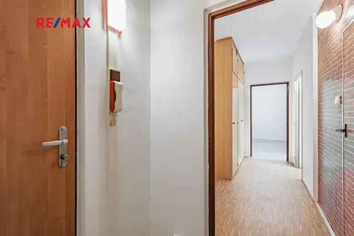 Pronájem bytu 1+1, Jindřichův Hradec, sídliště Vajgar, 43 m2