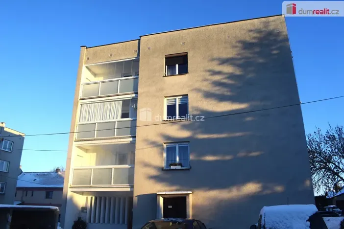 Prodej bytu 3+1, Katusice, Polní, 79 m2