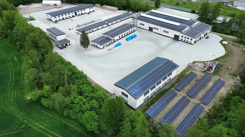 Pronájem skladu, Ostrov, 1550 m2