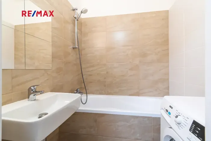 Prodej bytu 4+1, Praha - Háje, Květnového vítězství, 96 m2