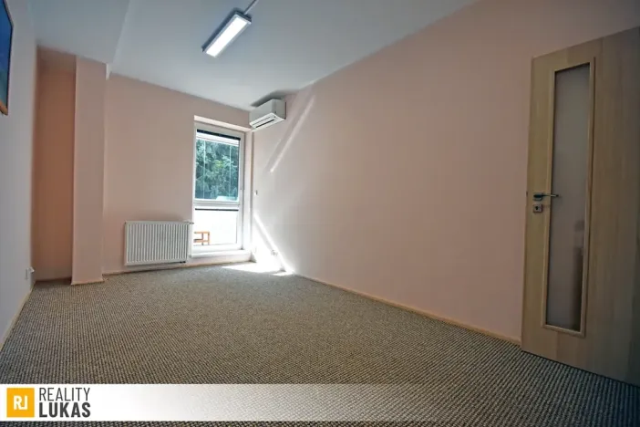 Pronájem bytu 3+kk, Ostrava, U Sportoviště, 90 m2