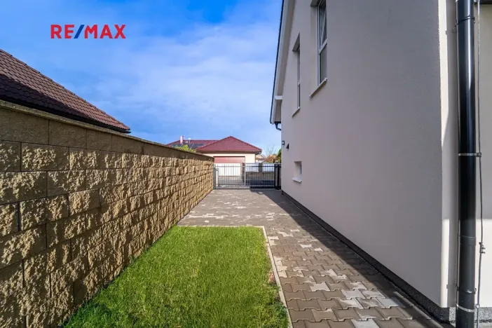 Pronájem rodinného domu, Veltruby, 97 m2