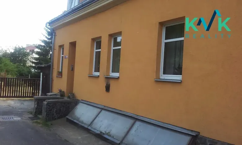 Pronájem bytu 3+1, Karlovy Vary, Slepá, 73 m2